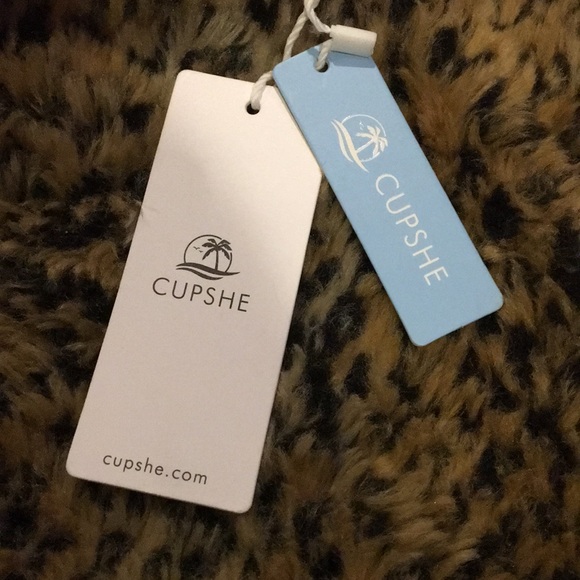 SOLD Cupshe Peach Tie-Back Bikini Set - Picture 3 of 4